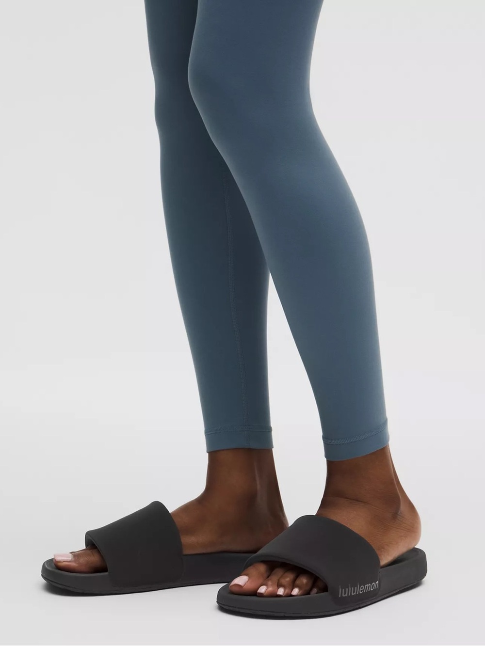 lululemon athletica Women's Restfeel Slide